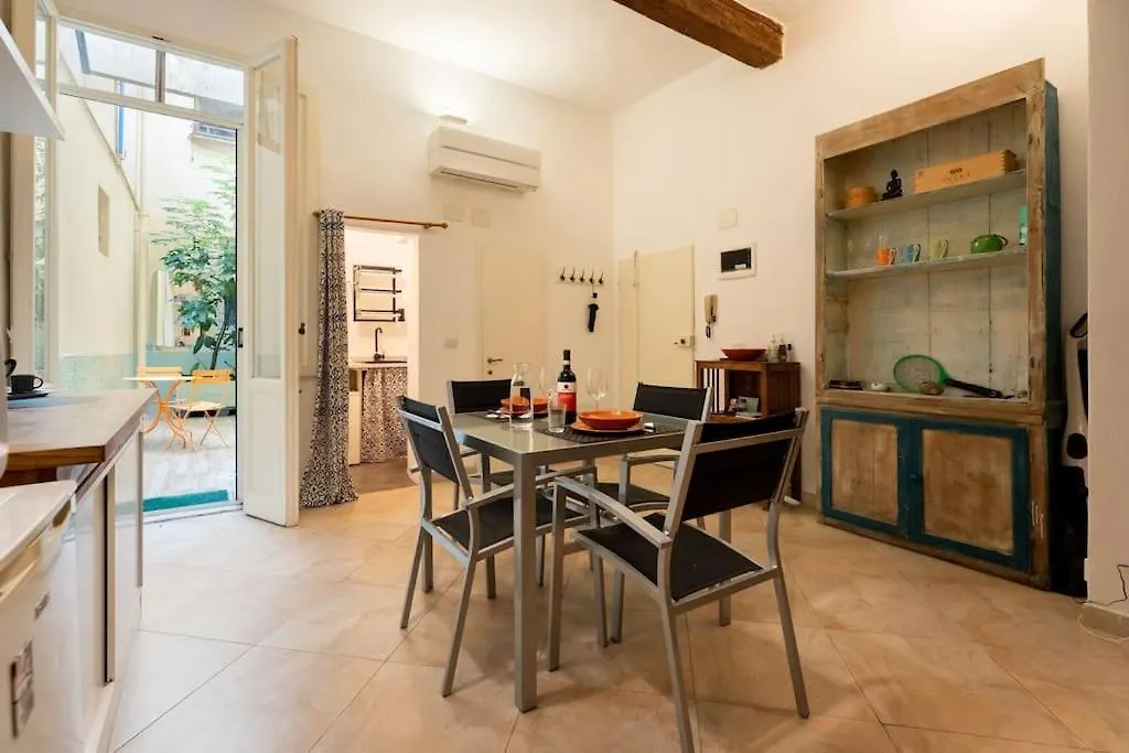 Keys Of Italy - Pilastri 24 - City Center Studio Perfect For Couples 피렌체 아파트